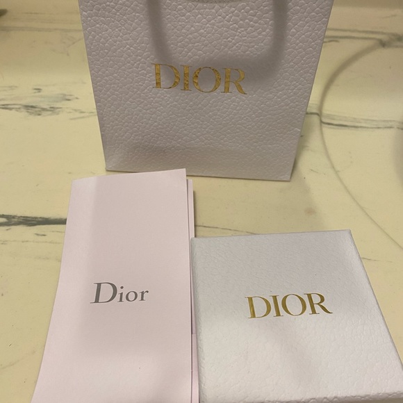 Brand New Auth Dior Earring - Picture 3 of 6